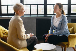 woman going through mental health treatment